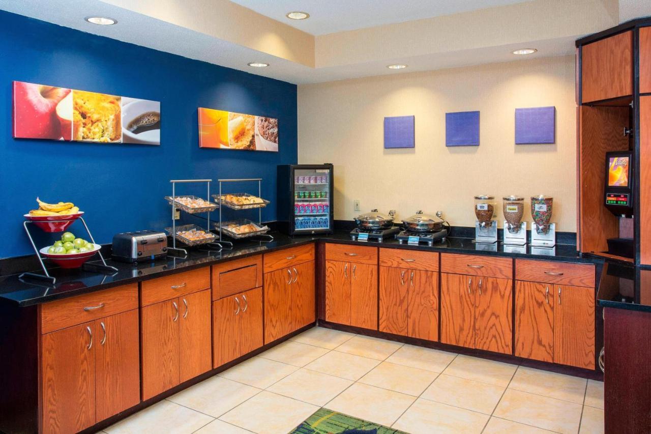 Fairfield Inn Middletown Monroe Екстериор снимка