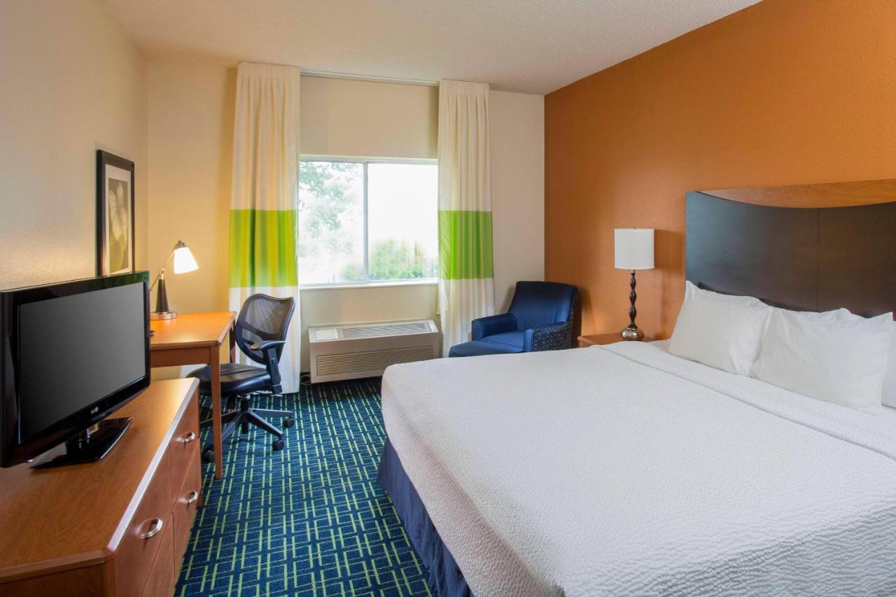 Fairfield Inn Middletown Monroe Екстериор снимка