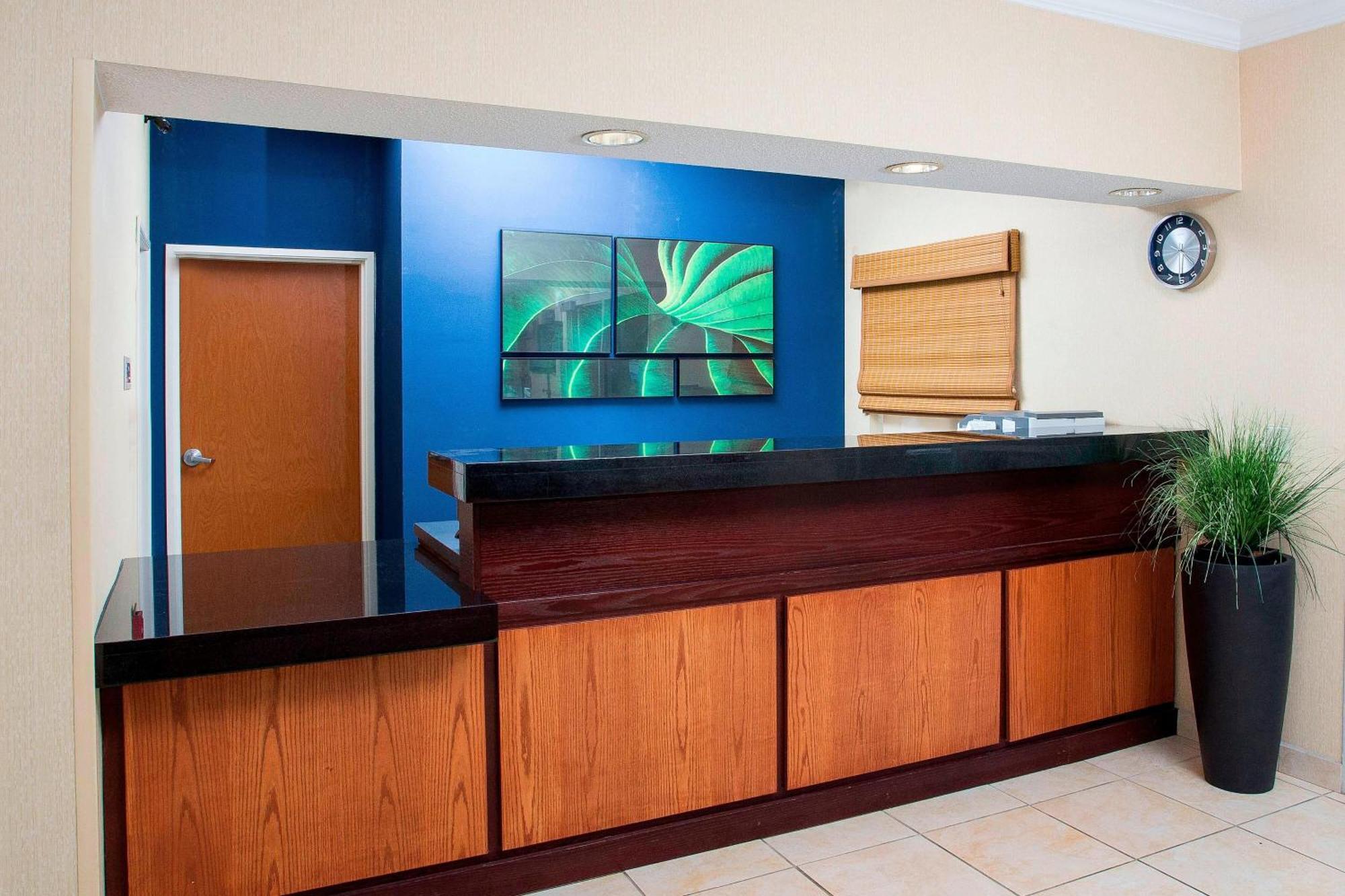 Fairfield Inn Middletown Monroe Екстериор снимка