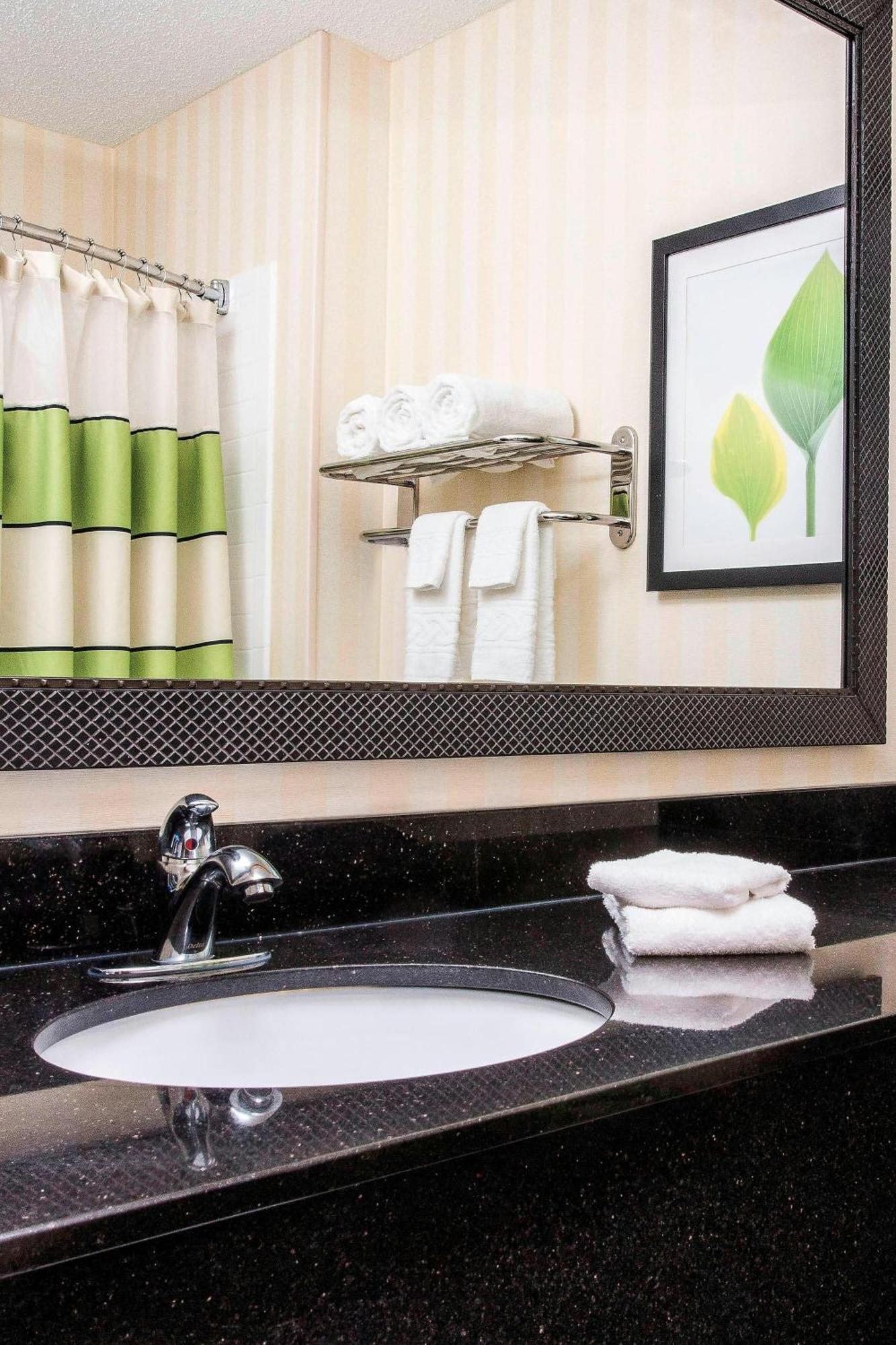 Fairfield Inn Middletown Monroe Екстериор снимка