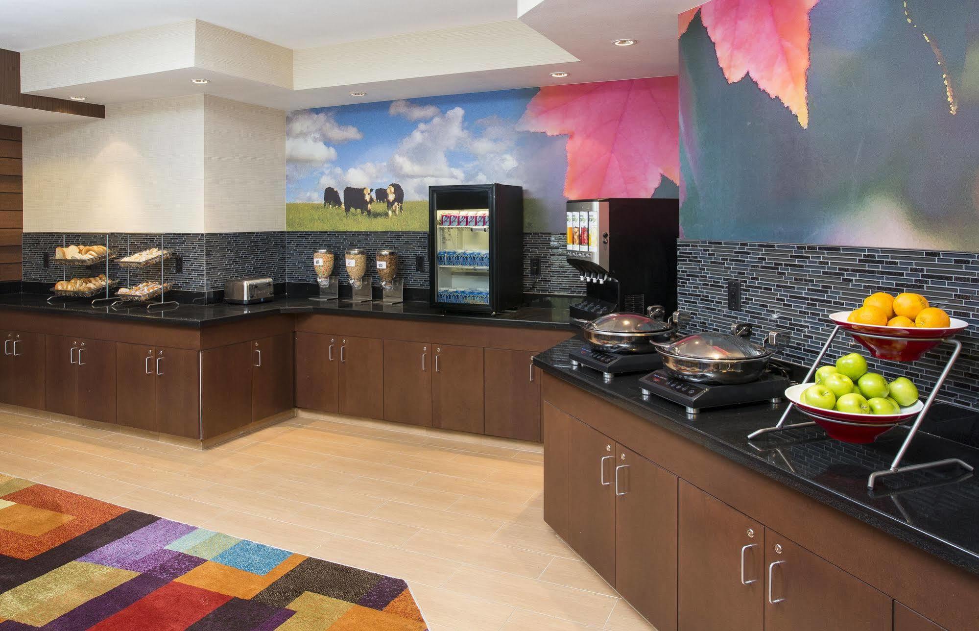 Fairfield Inn Middletown Monroe Екстериор снимка